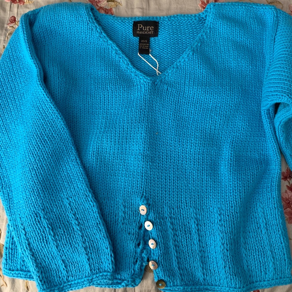 Pure HANDKNIT